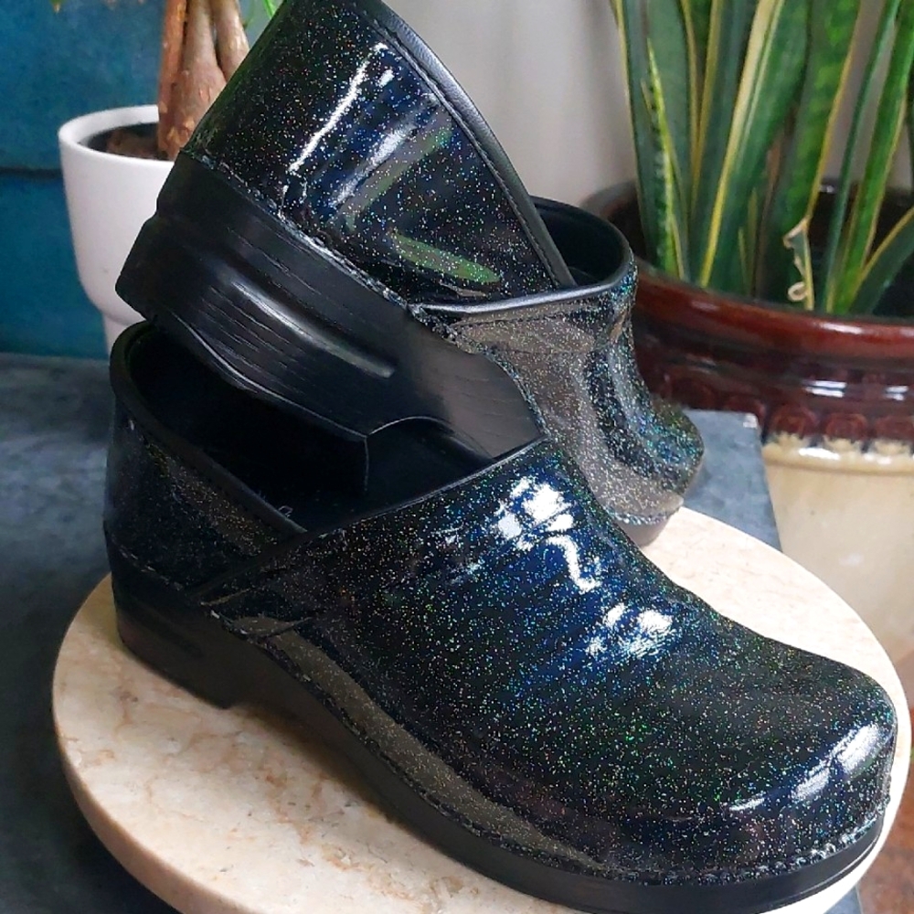 🌈 42  DANSKO  Hologram Glitter  Professional Clogs  Retired 🌈 Made In ITALY